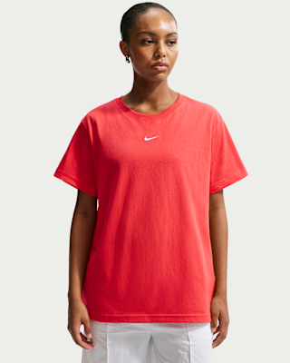 Nike Sportswear Classic Women's Oversized T-Shirt. Nike.com